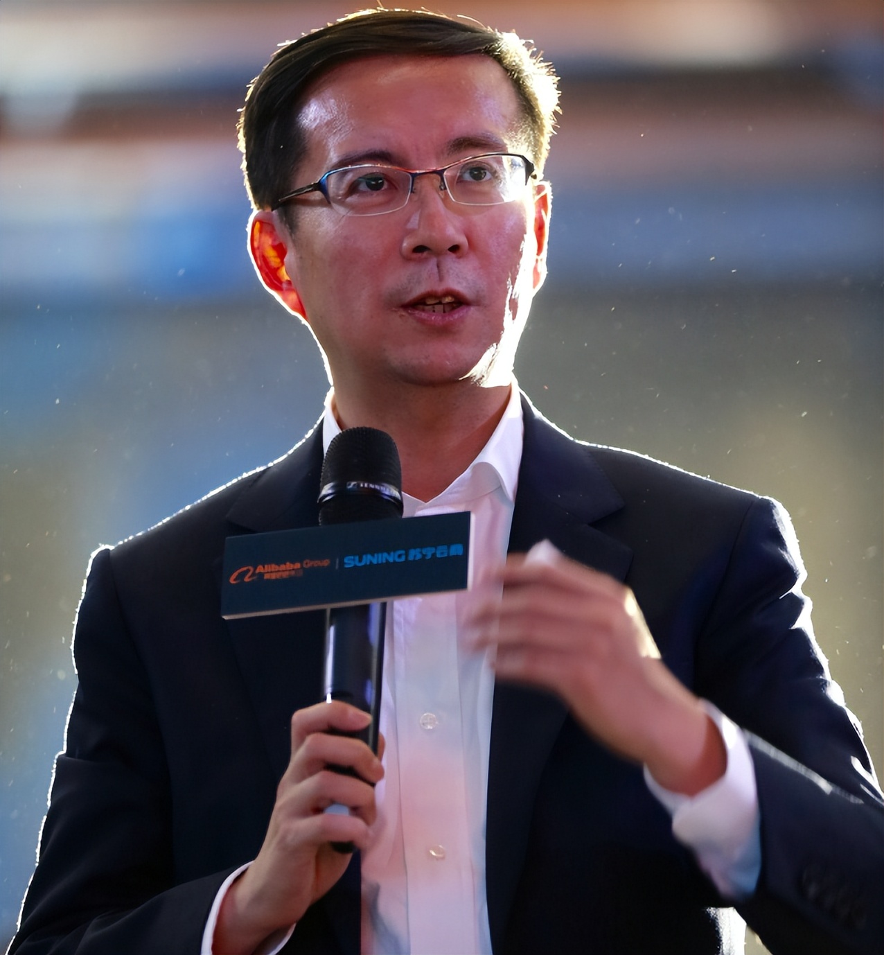 遭网红举报，杭州新东方全面停课！碧桂园承认遇到最大危机……