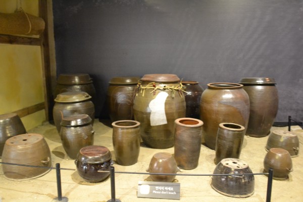 为什么韩国人爱吃泡菜不吃炒菜,韩国人吃泡菜配米饭和五花肉