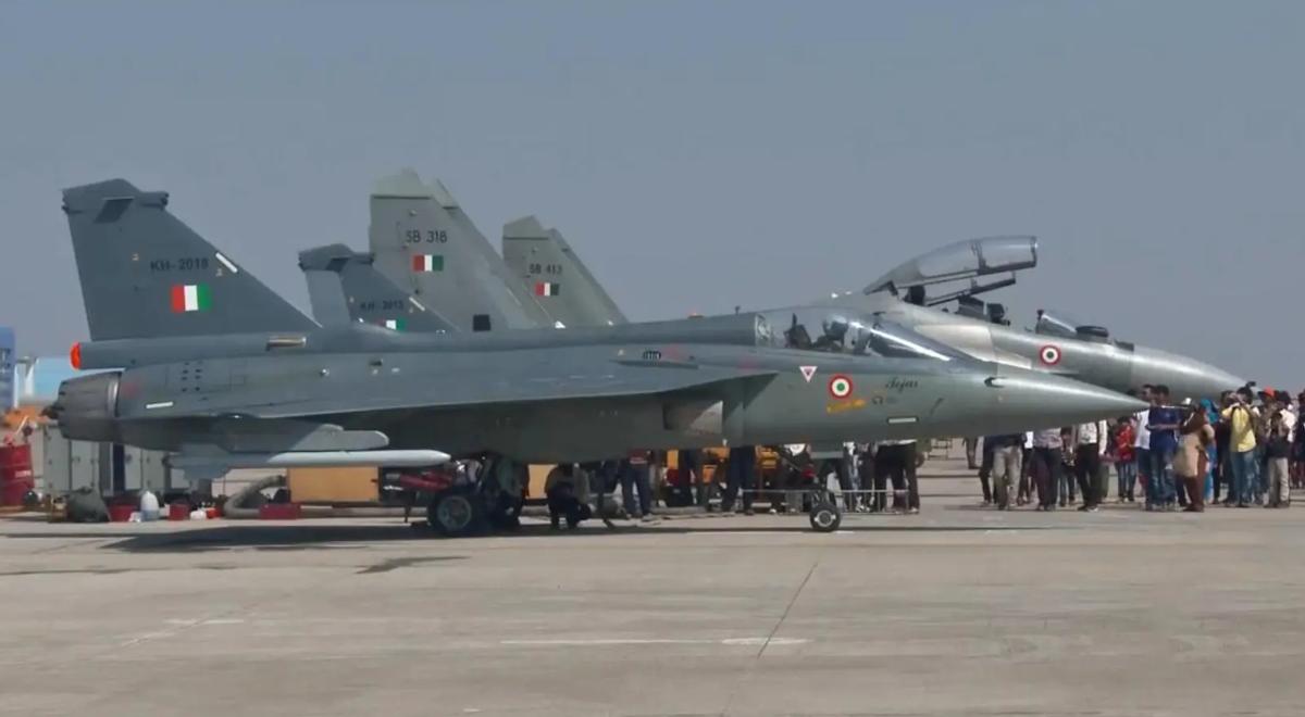 一架飞机花12亿美元,被外国轮着坑,印度是怎么成为*火军**韭菜的?