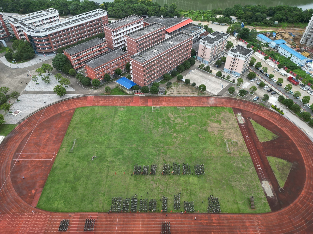 桂林各校军训精彩回顾,广西军训队列操