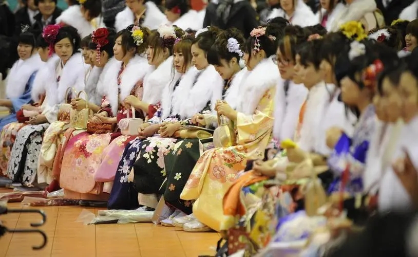 日本学生制服历史,论日本的制服文化