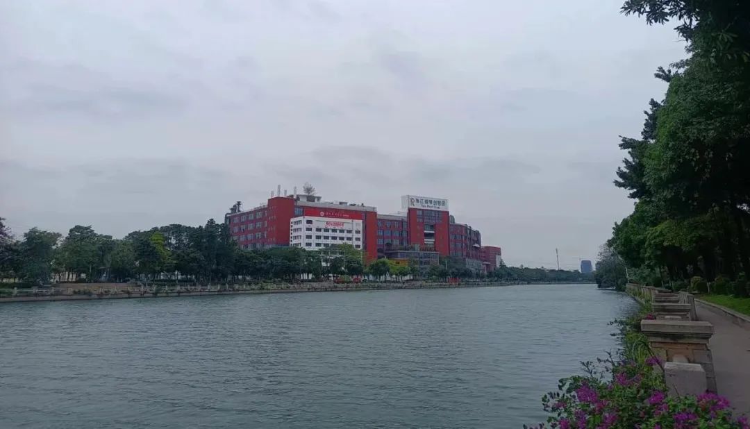 保利和悦滨江优缺点分析,深度解析保利和悦滨江139户型在售