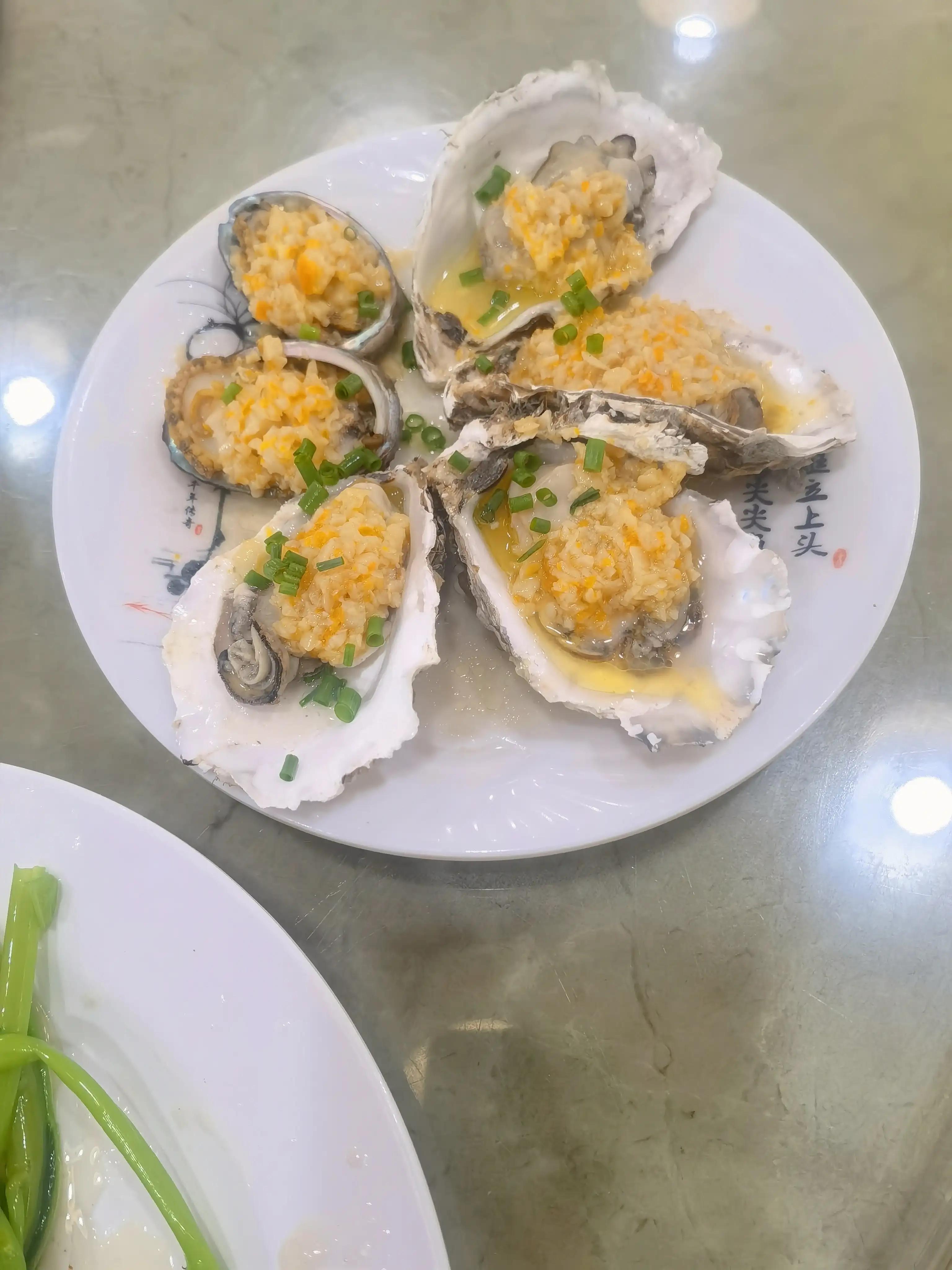 在三亚吃海鲜吃到爽能花多少,在三亚吃海鲜原声