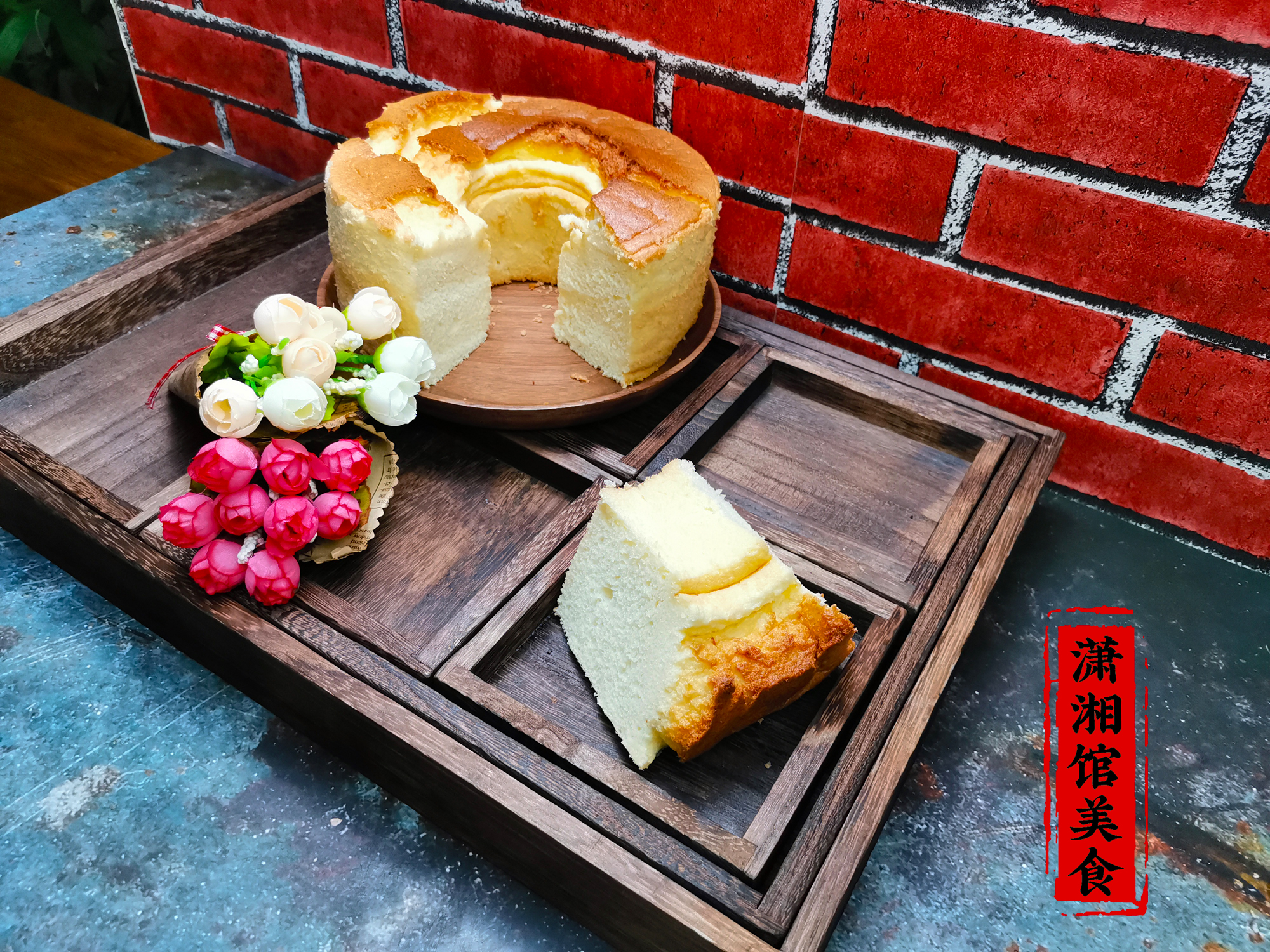 戚风蛋糕调蛋黄糊,先放糖还是先放油?放错顺序,蛋糕粗糙不细腻