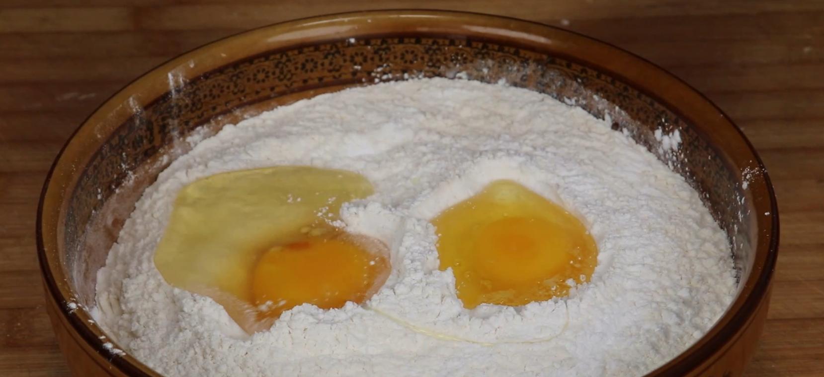 糯米粉加两个鸡蛋做法,糯米粉加2个鸡蛋