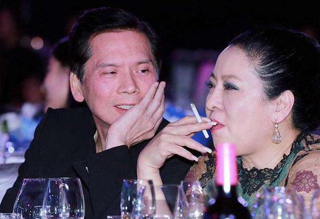 向太畅谈与张柏芝周星驰陈年旧事,向太和张柏芝现在关系好吗