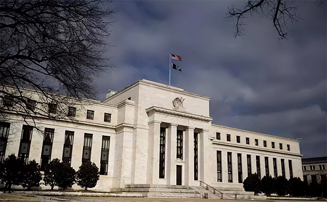 下降2900亿？境外机构纷纷减持中国债，大量资金正流向美国？