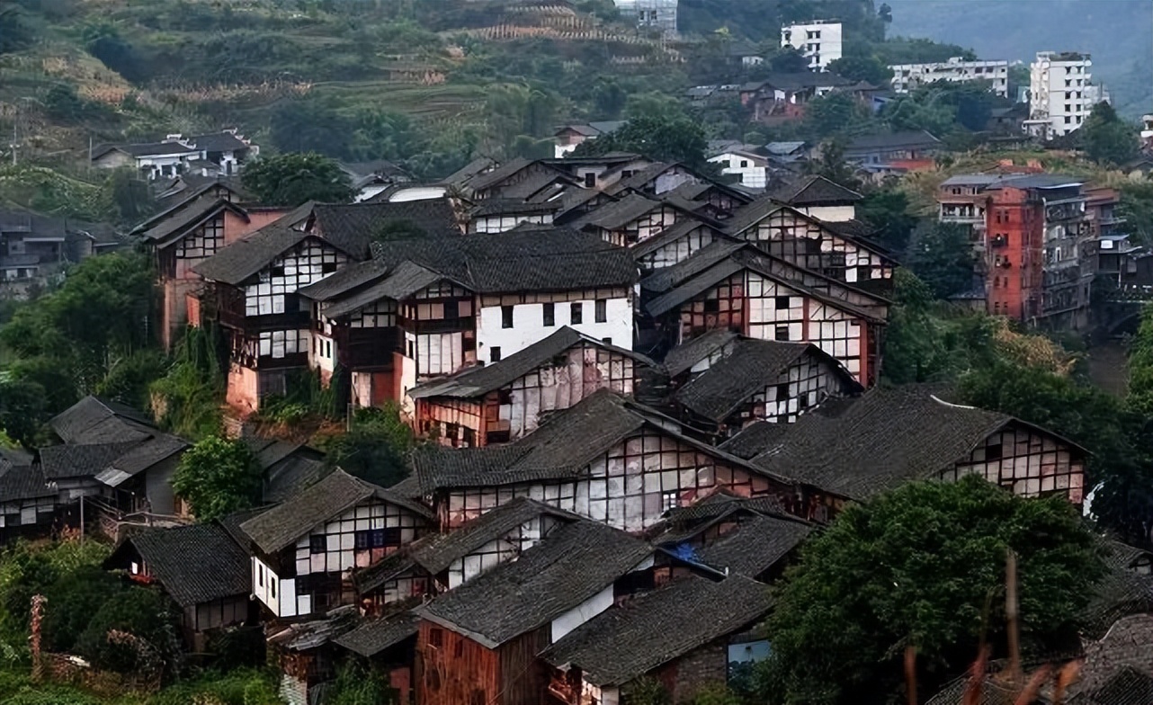 我们赞美四川70年发展变化,真正的四川现状