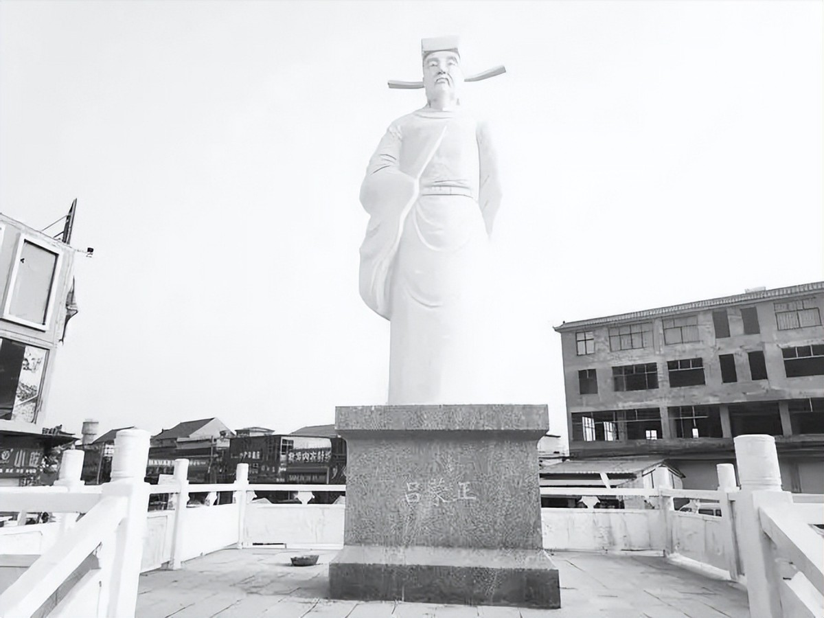 野史：财主喜得贵子贴对联，穷书生：你大祸临头了！财主惊慌失措