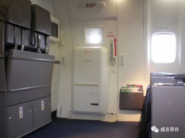 飞机遇险常识大全,飞机逃生常识