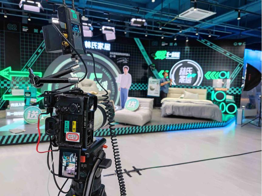 这届年轻人，爱上了去抖音电商买家居