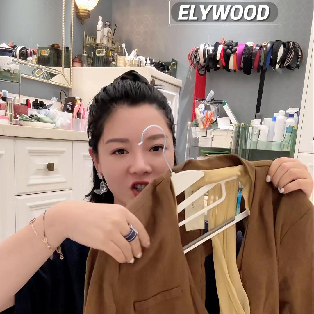 夏天要到了感觉没有衣服穿了图片,夏天到了衣服又没了