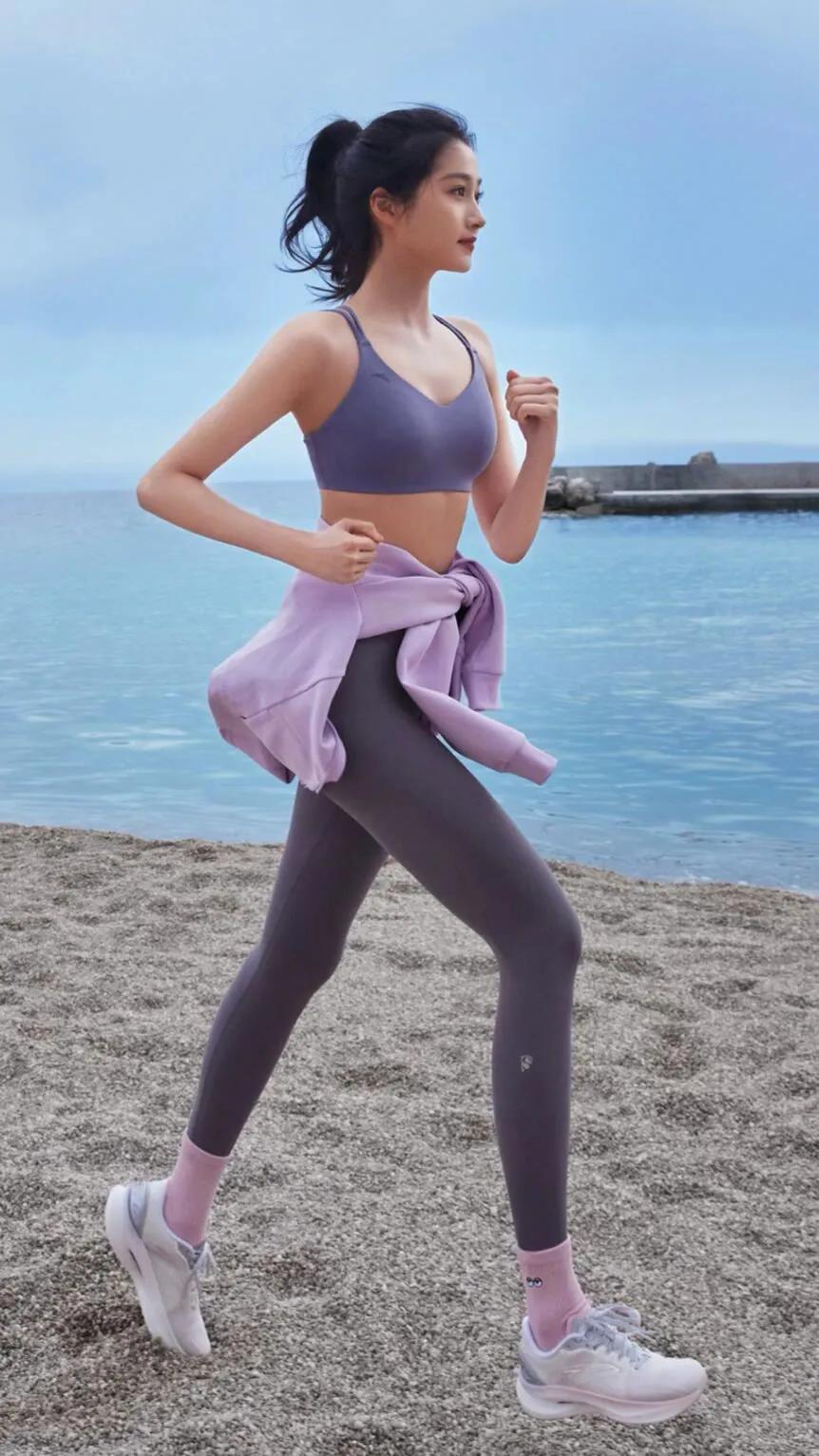 穿瑜伽裤的女明星,女明星推荐的瑜伽裤