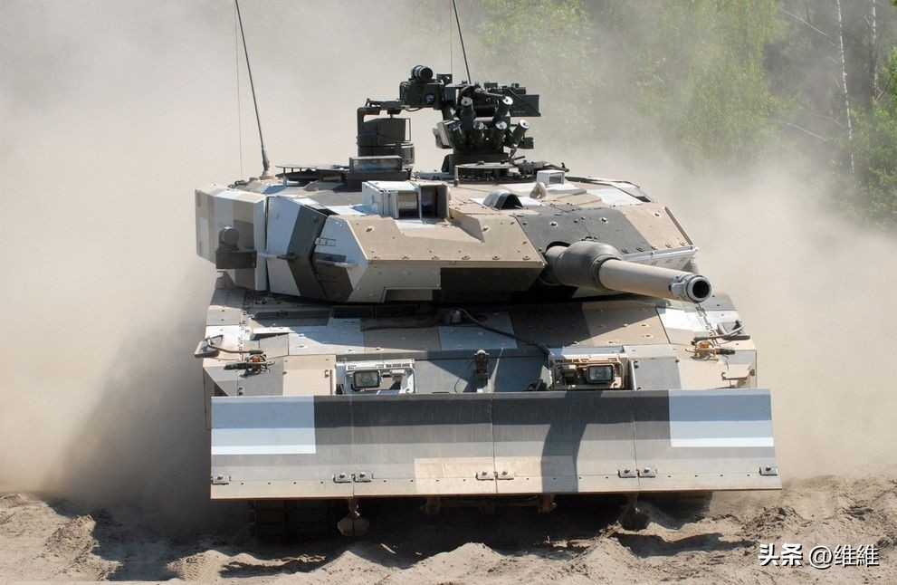 感受一下德国豹2坦克的稳定,德国豹2坦克有什么优势