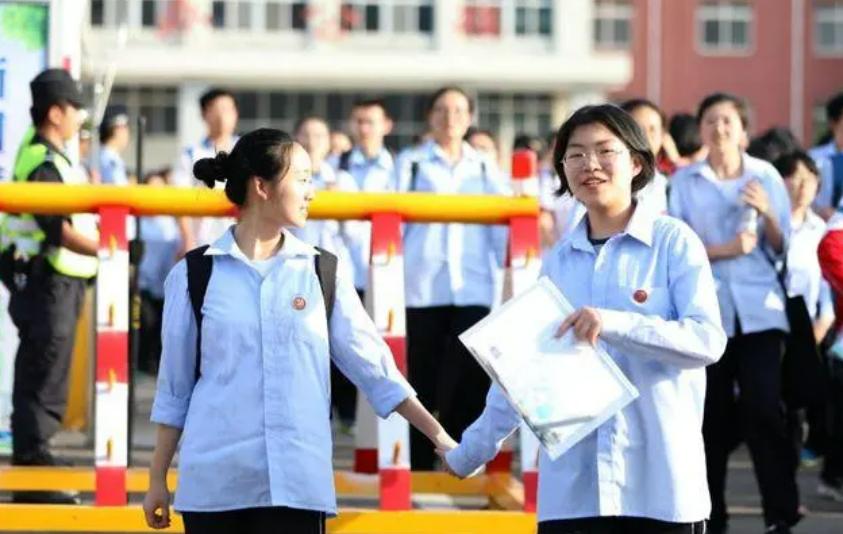 在中国考上清华北大意味着什么,在中国考上一本意味着什么