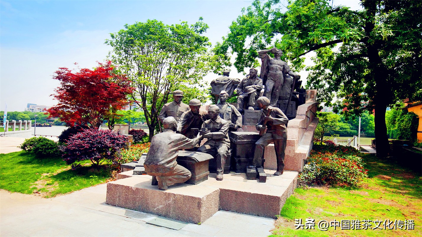 智者喜爱清泉，仁者喜爱山川