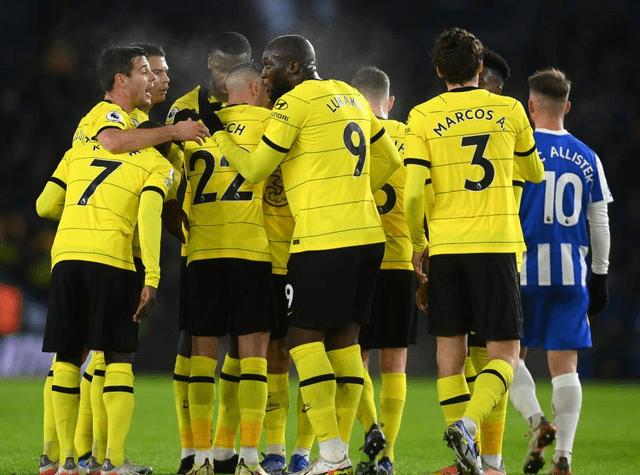 球迷吐槽曼联欧联杯输球后,球迷评价图赫尔孔蒂冲突