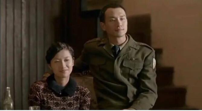 黄觉周迅,黄觉扮演者周迅