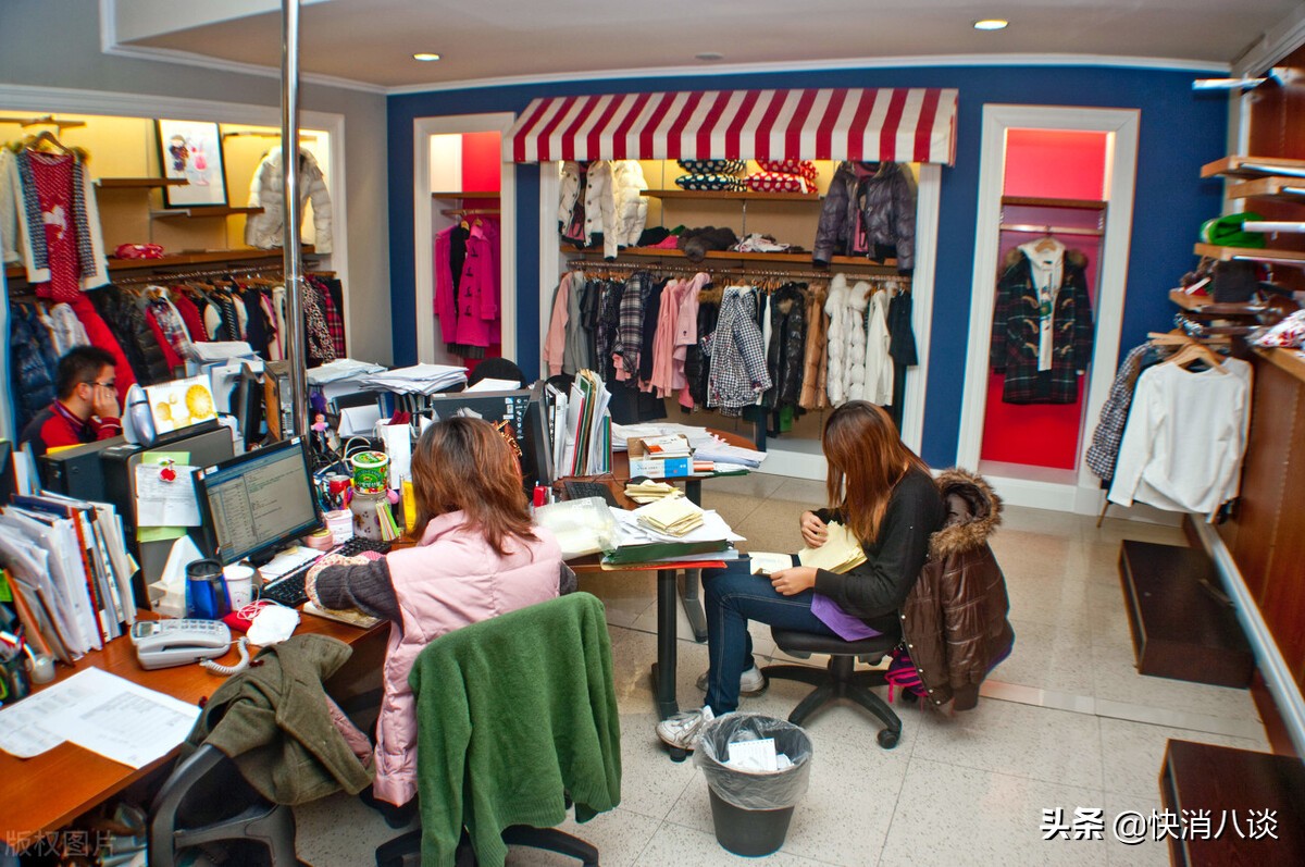 一年亏8亿，学南极人卖吊牌也救不了“中国版ZARA”？