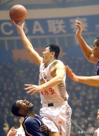 cba刘铁是哪个队主教练,巩晓彬加盟新疆男篮