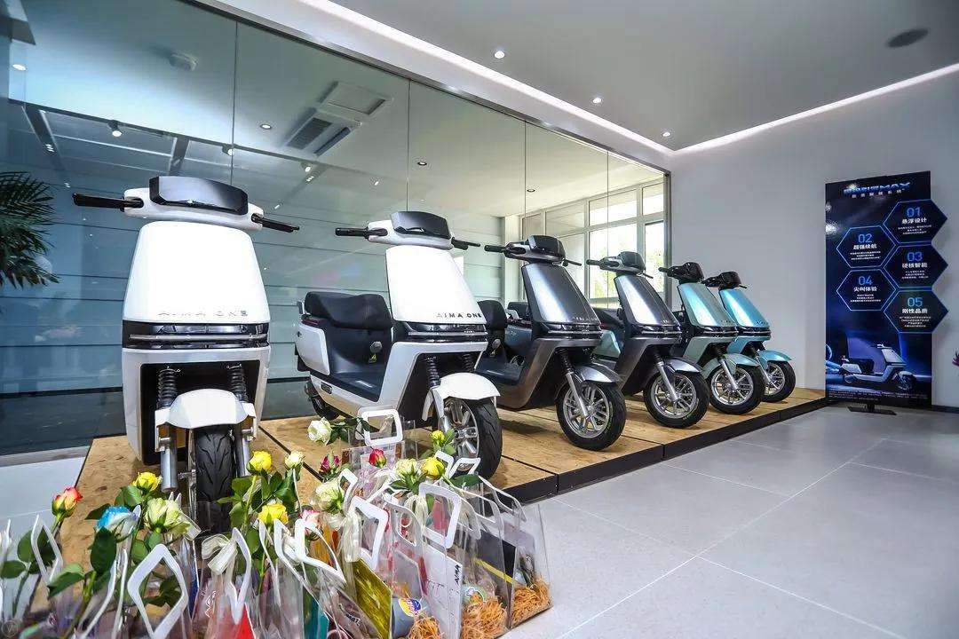 雅迪爱玛续航150公里电动车,雅迪爱玛电动车优缺点