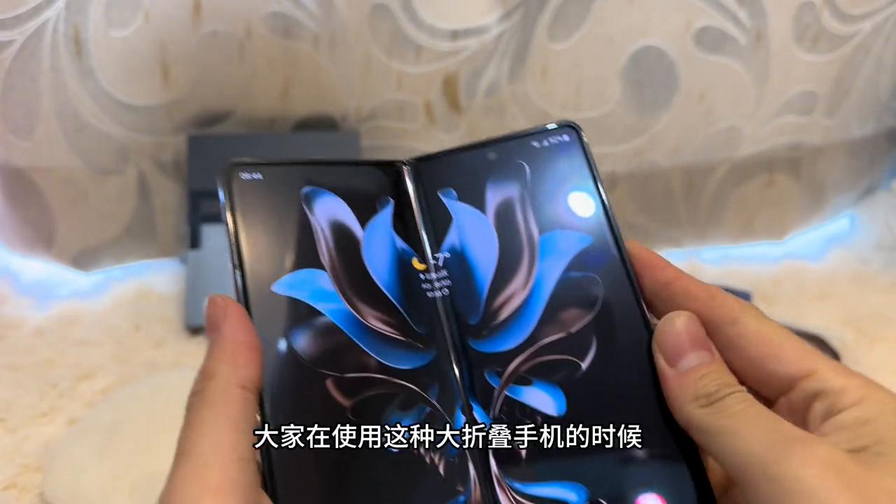 折叠屏手机很多坏屏,折叠屏手机如何避免屏幕坏