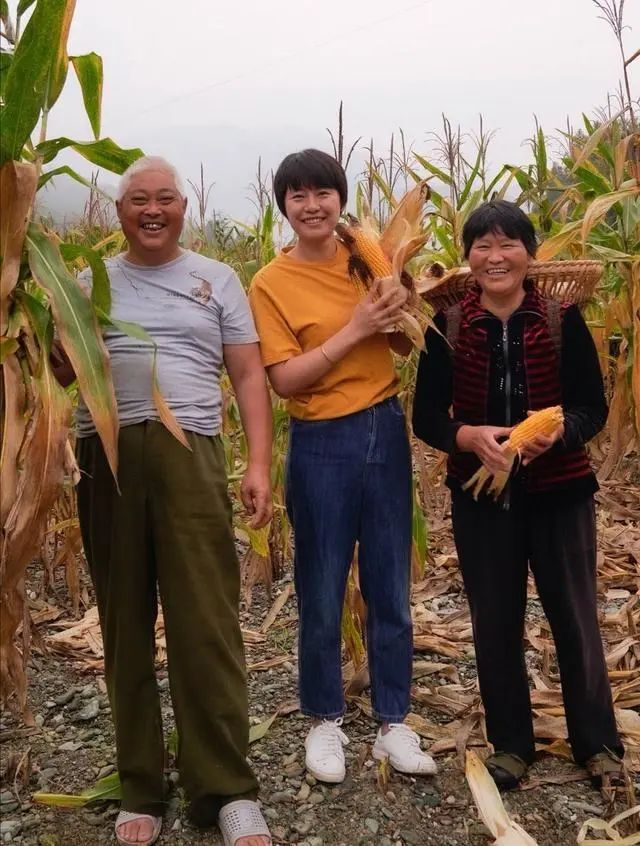 90后大学生回乡带村民致富,汶川80后女孩放弃工作回乡创业