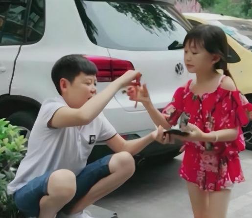 成都最美袖珍女孩,成都最美袖珍女