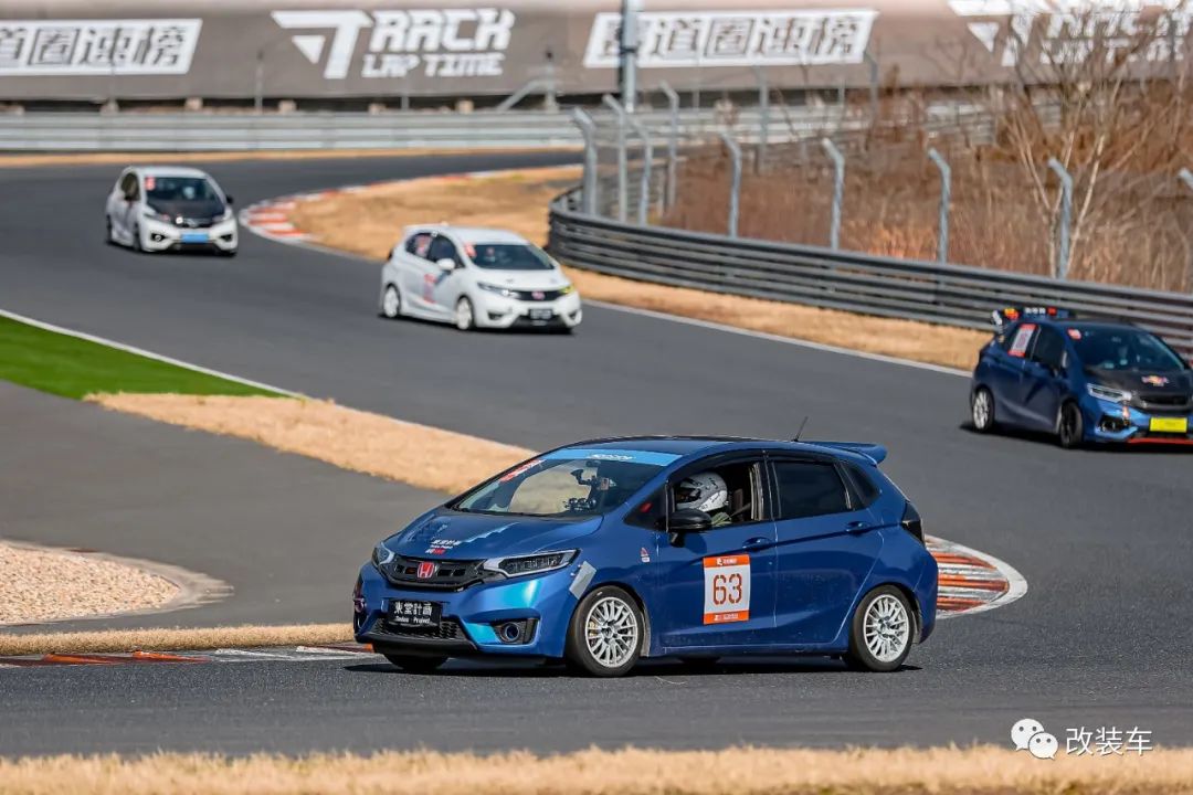 第四代全新飞度曾经的平民超跑gk5,18款本田飞度gk5舒适版改装