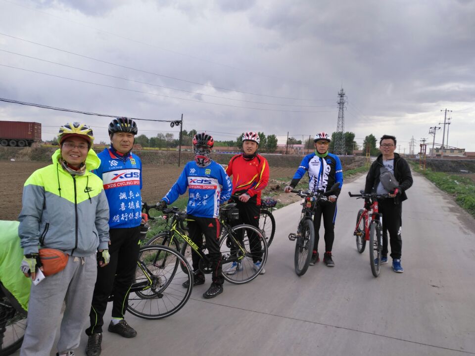 波波骑车视频完整版,波波自驾游最新视频