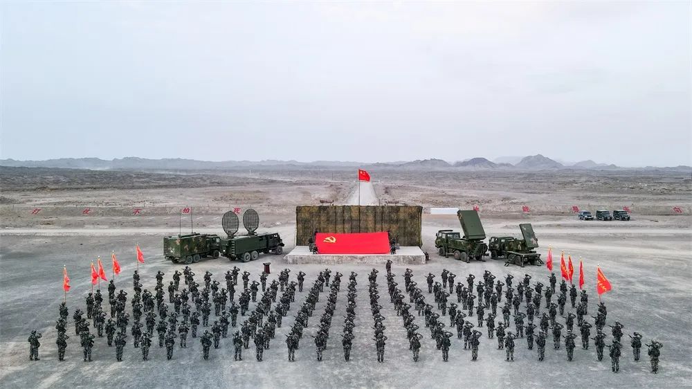 第71集团军：祝福伟大的*党**，跑出新时代奋斗强军的加速度