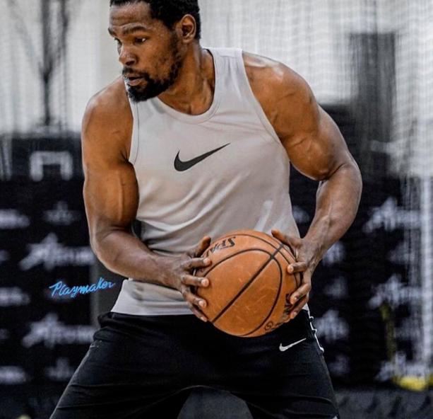 NBA这些照片明明是P图但却骗了很多人！魔兽肌肉照最逼真