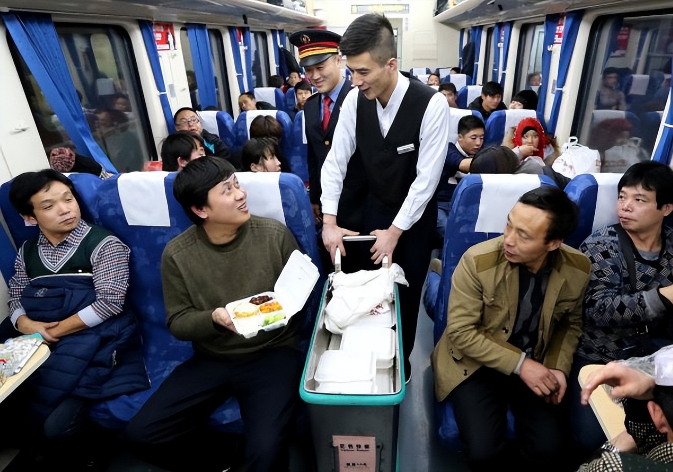 从上海去拉萨坐哪辆火车风景最好,上海直达拉萨沿途风景