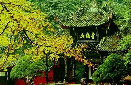 夏季四川旅游必去十大景点推荐,秋季四川旅游必去十大景点