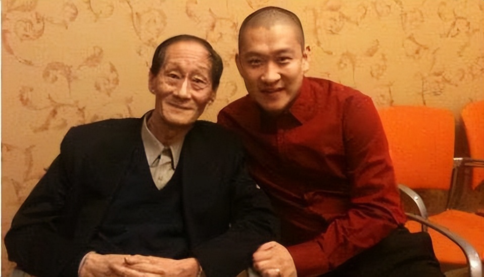 郭德纲和曹云金到底因为什么事儿,怎么看待郭德纲和曹云金之间的事