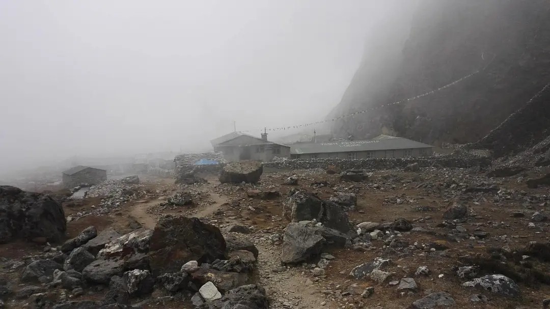 想去登珠峰感受什么,攒钱去旅行到底值不值