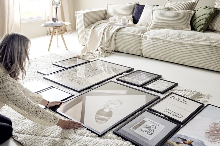 4张照片墙设计效果图,简单四方柱子装修效果图