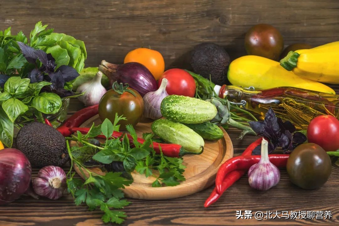 多吃蔬菜水果的好处有哪些,晚餐只吃蔬菜水果的好处和坏处