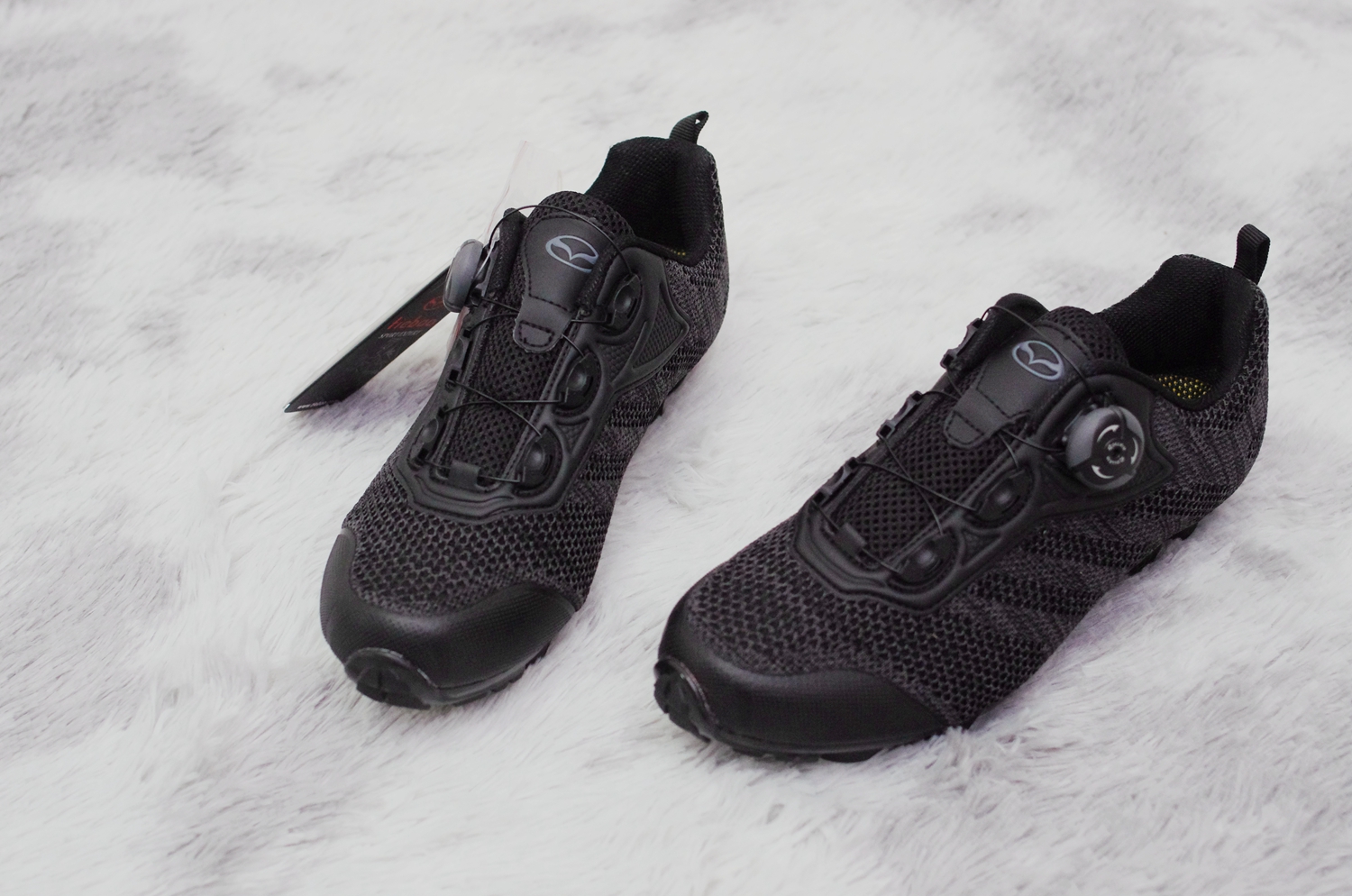 天气热了换双鞋子,天气热透气的鞋