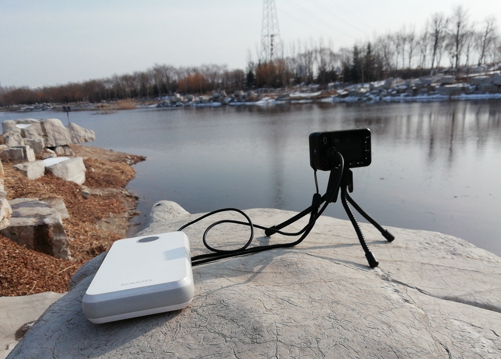 索尼rx0值得买吗,索尼rx0两代