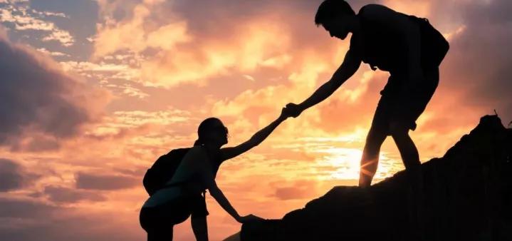 人生很短暂不要自找烦恼开心过好,人生充满了遗憾你不妨大胆一点