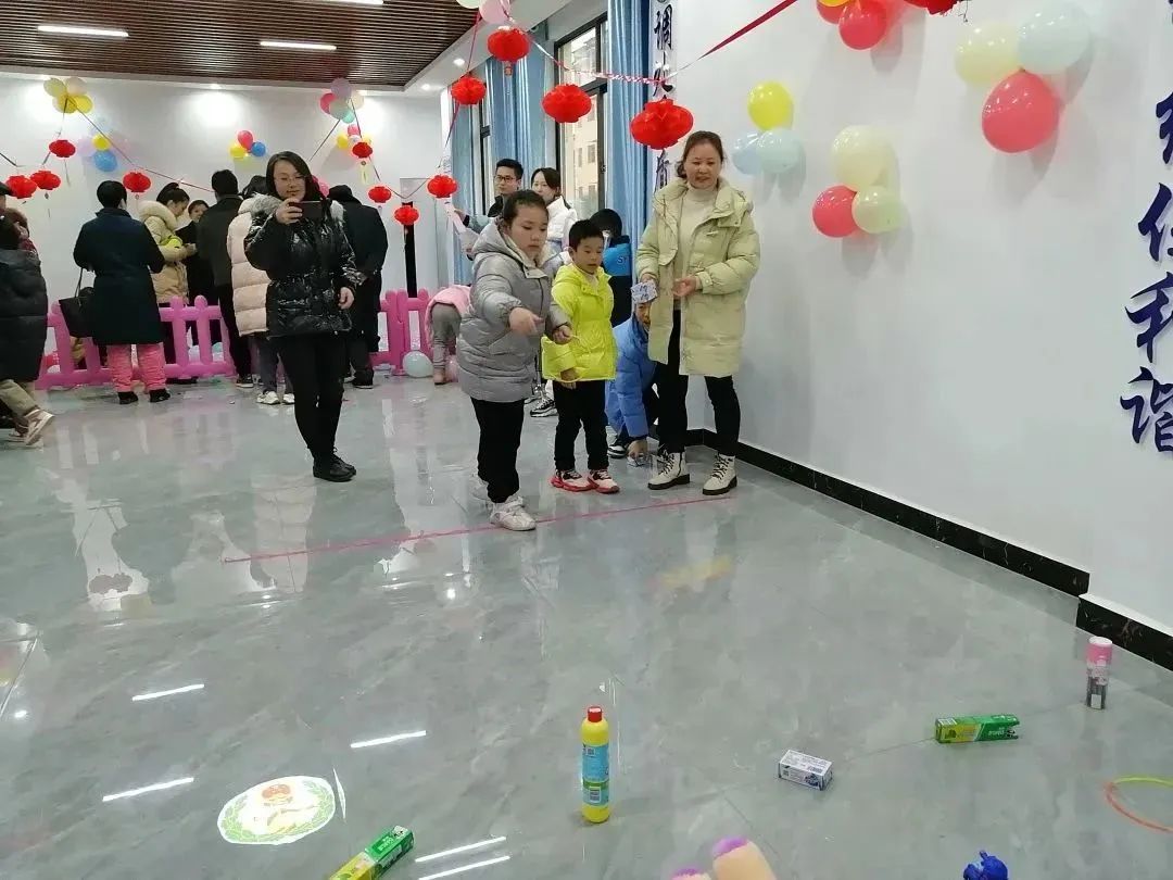 包饺子、吃汤圆、猜灯谜，余江多地欢乐迎元宵