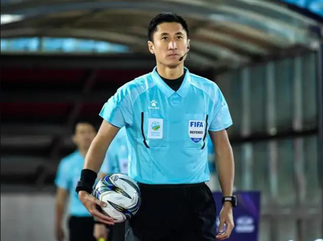 第一位执法世界杯的中国裁判,世界杯最公平的裁判