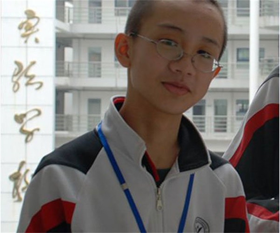 英国天才牛顿德国天才,牛顿爱因斯坦霍金得过诺贝尔奖么