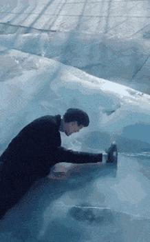 女孩子看见照片后就发个哈哈哈,姑娘不是什么照片都能随便发的