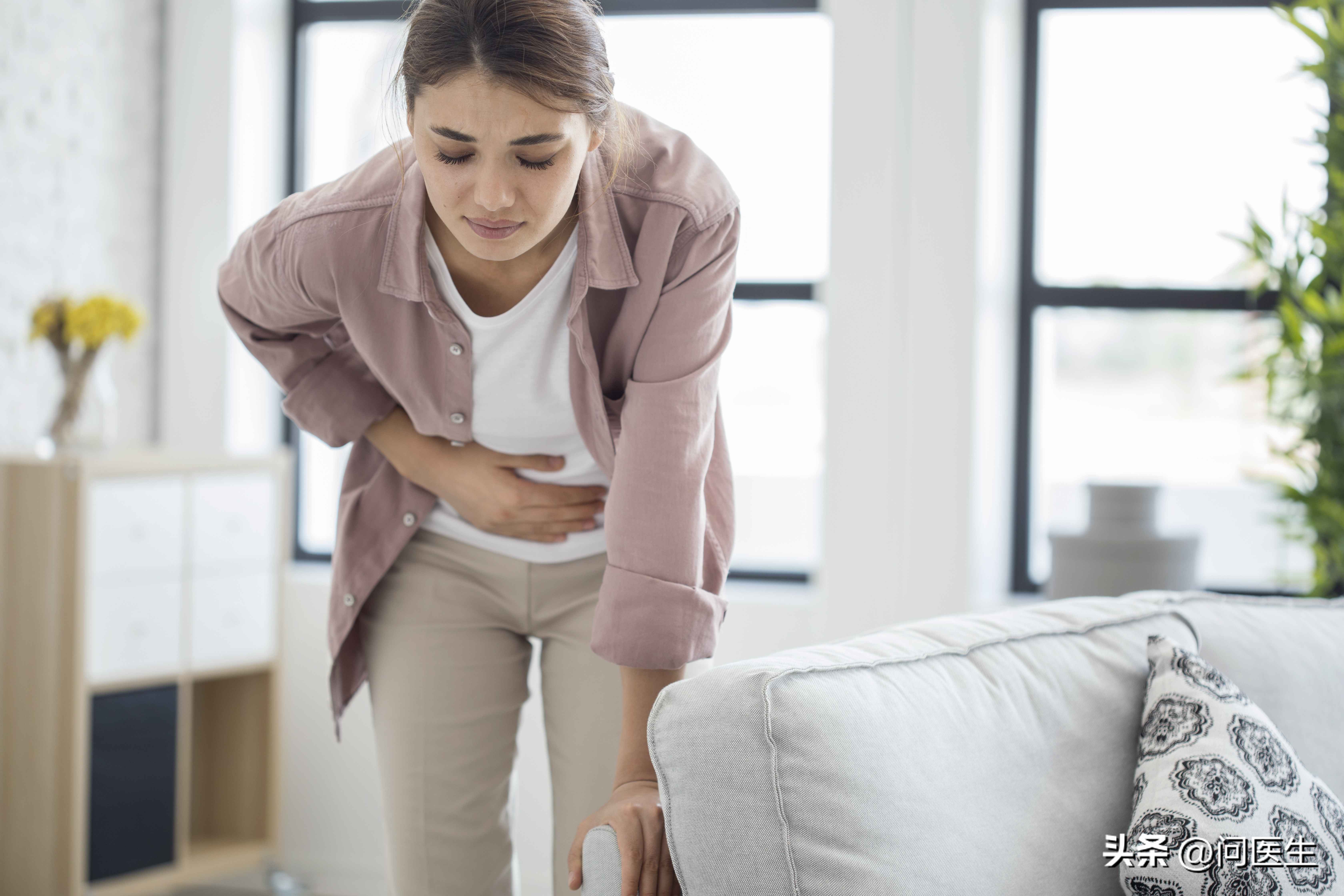 女生没到经期小腹痛怎么回事,没到月经期小腹胀痛是什么原因
