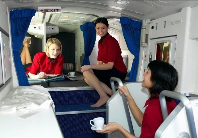 飞机上的8大秘密,乘坐飞机必须知道的一些自救知识