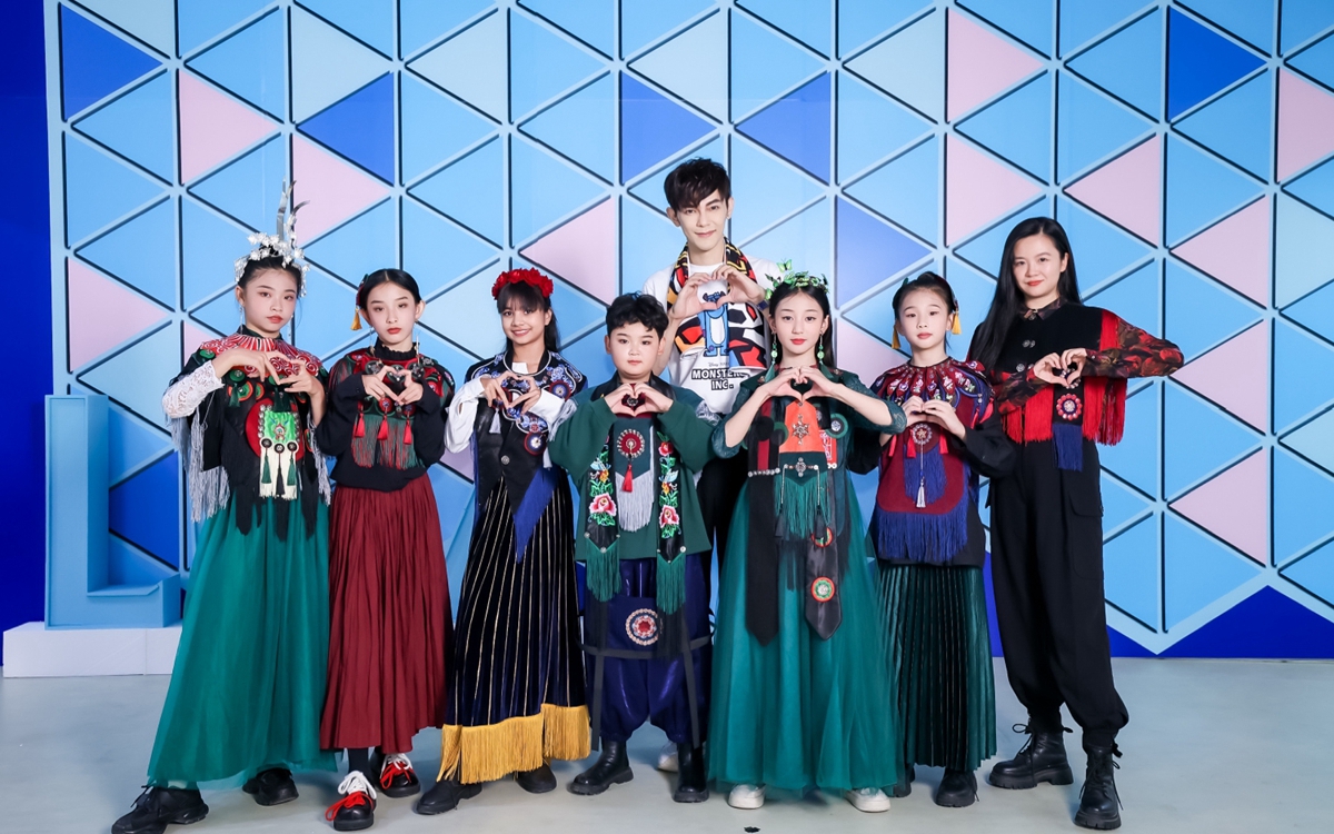 艺术品牌POINTCHENG沪杭双城大秀中国原创设计接轨国际时尚舞台