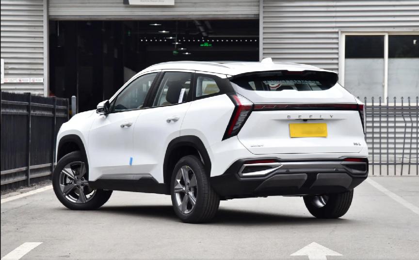 15万买大空间轿车首选这三款,25万预算选什么车看这三款就够了