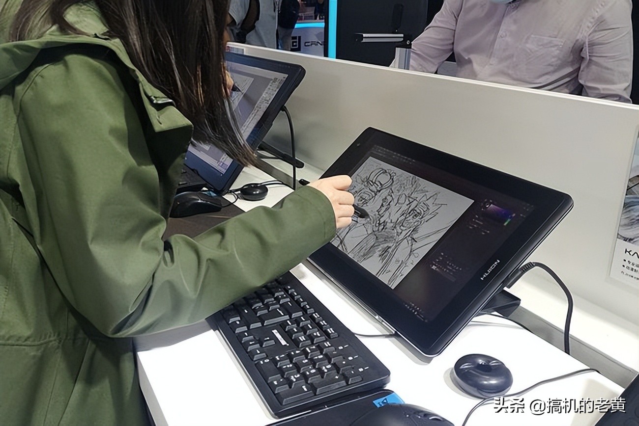 手绘板和ipad板绘哪个好用,手绘屏新手入门推荐